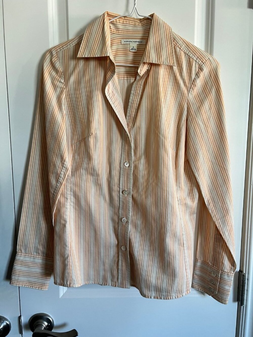 Banana Republic Women White orange Striped Button Up shirt